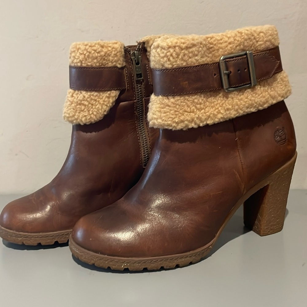 Timberland Women's Glancy Teddy Fleece Fold Down Boots Size 8 Brown A1A22
